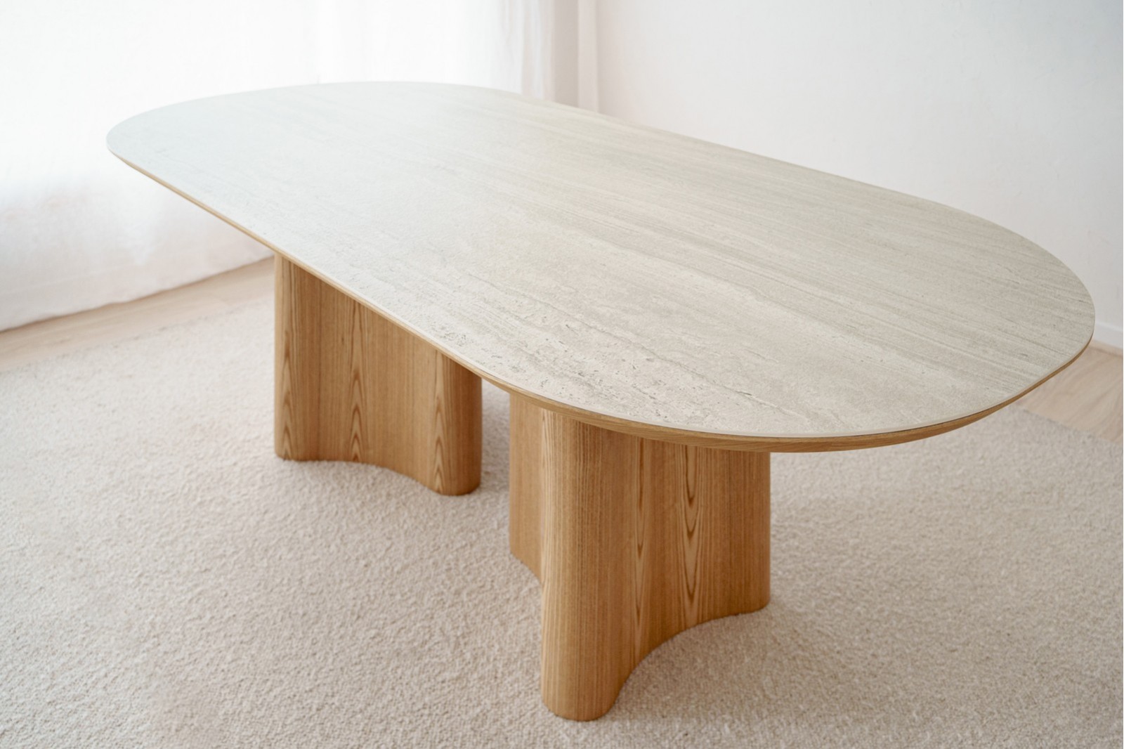 Mesa curva cerámico gris fresno