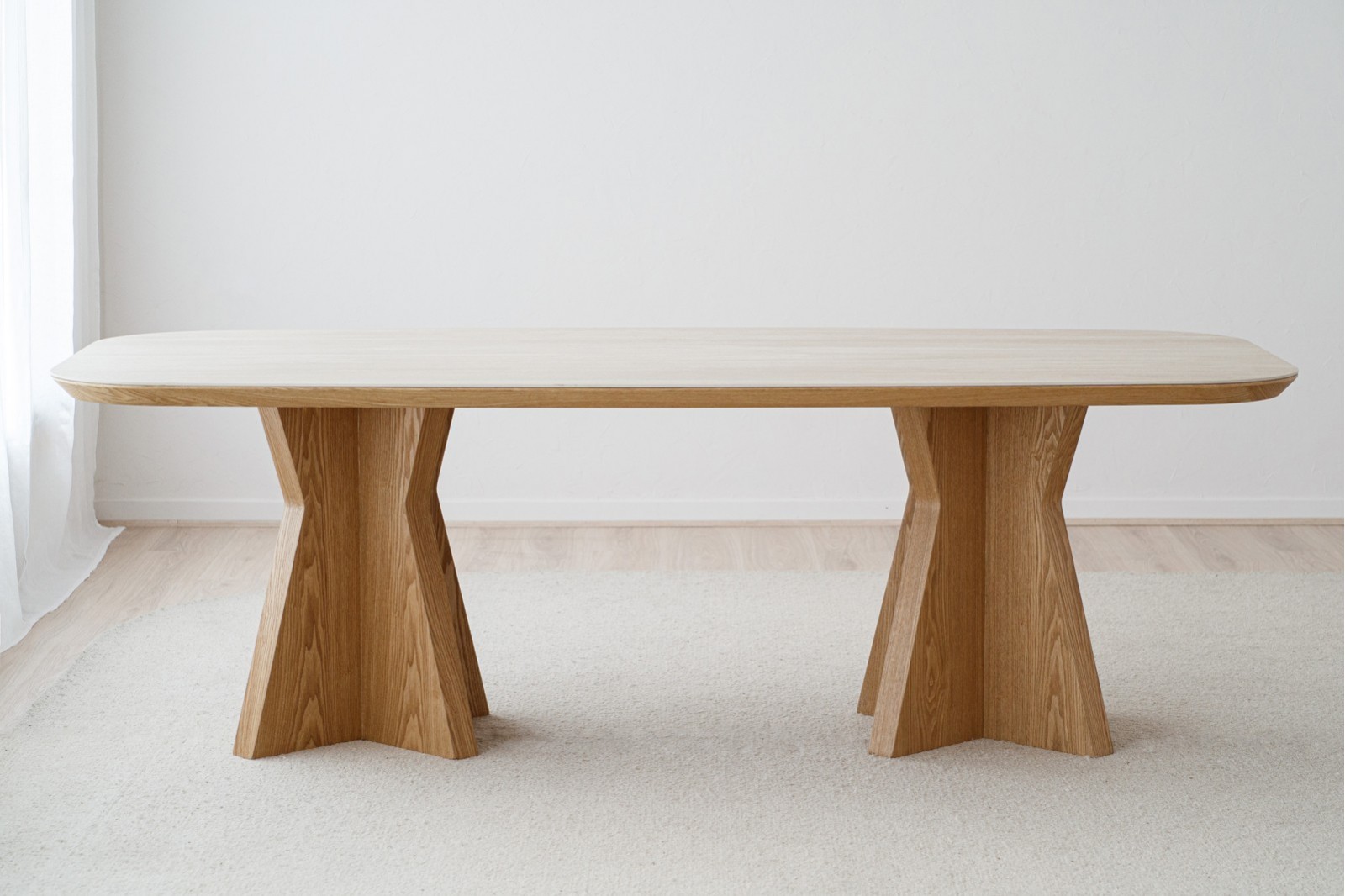 Mesa línea cerámico beige fresno