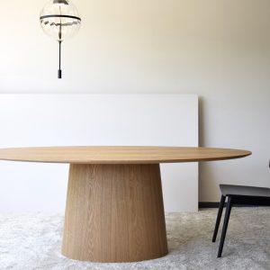 Mesa oval fresno natural