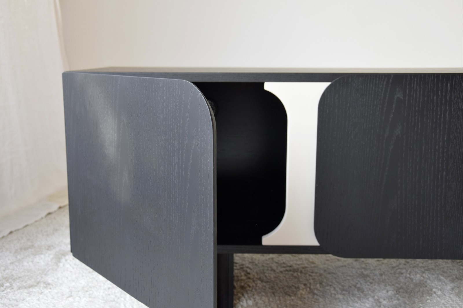 Mueble curva roble negro arena mate - Imagen 4