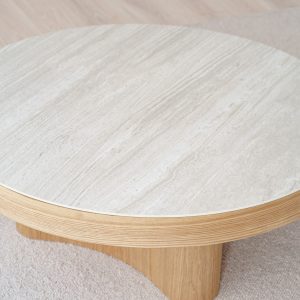Mesa curva cerámico gris y fresno