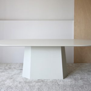 Mesa facetas blanco roto mate
